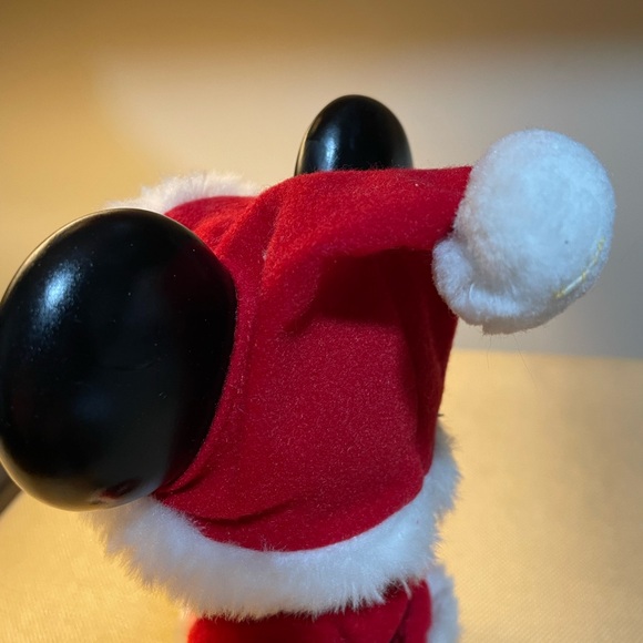 Vintage Arco 10” Posable Santa Mickey Mouse Doll Figure - No Bell or Card - Picture 8 of 9